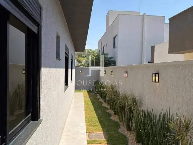 Casa com 329m² 3 quartos e 6 banheiros, à venda, no bairro Parqville Pinheiros em Aparecida de Goiânia
