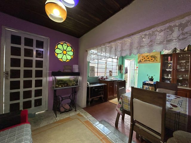 Casa 2 quartos e 2 banheiros, à venda, no bairro Areal em Pelotas