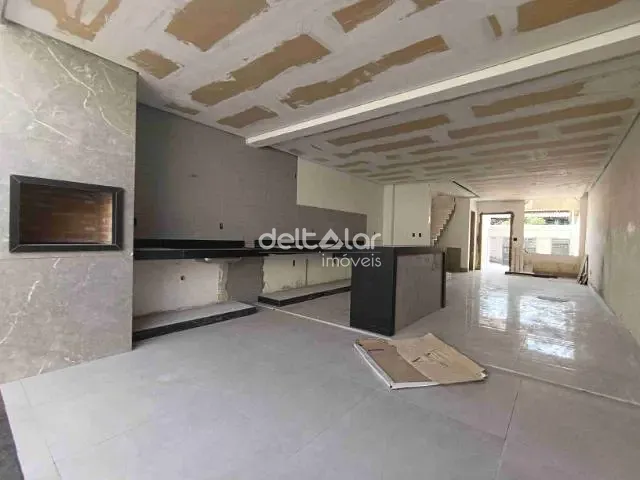 Casa com 205m² 3 quartos e 3 banheiros, à venda, no bairro Santa Amélia em Belo Horizonte