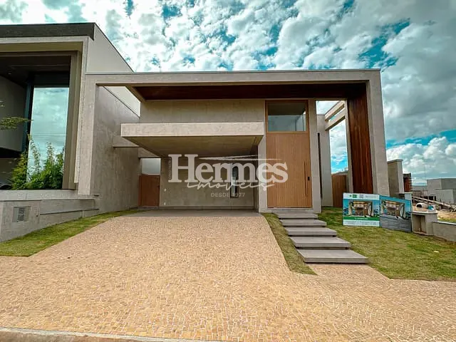 Casa com 363m² 3 quartos e 5 banheiros, à venda, no bairro Parque Brasil 500 em Paulínia