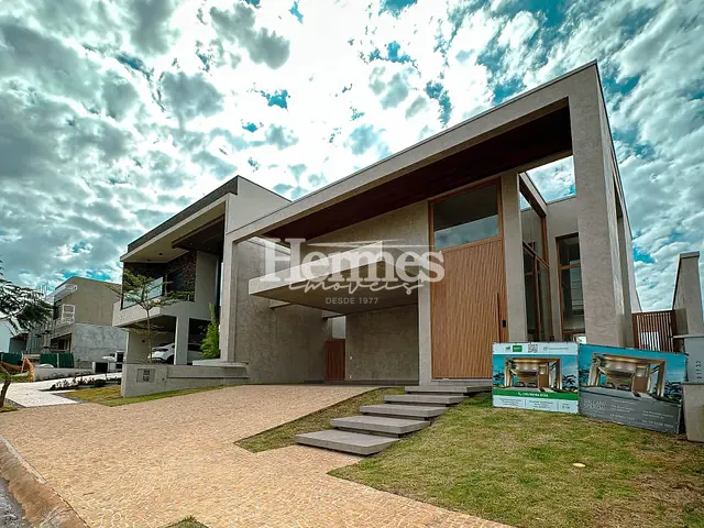 Casa com 363m² 3 quartos e 5 banheiros, à venda, no bairro Parque Brasil 500 em Paulínia