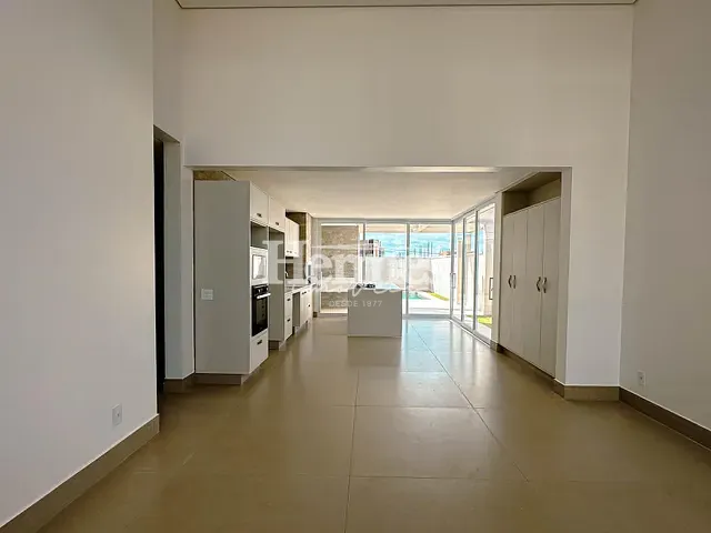 Casa com 363m² 3 quartos e 5 banheiros, à venda, no bairro Parque Brasil 500 em Paulínia
