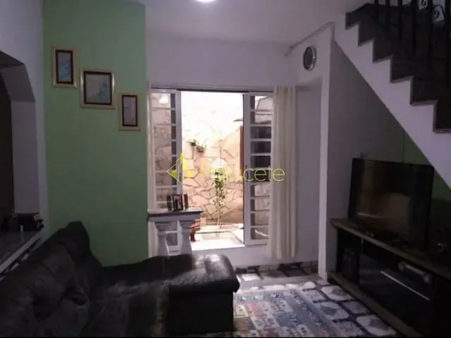 Casa 3 quartos e 2 banheiros, à venda, no bairro Bela Vista em Pindamonhangaba