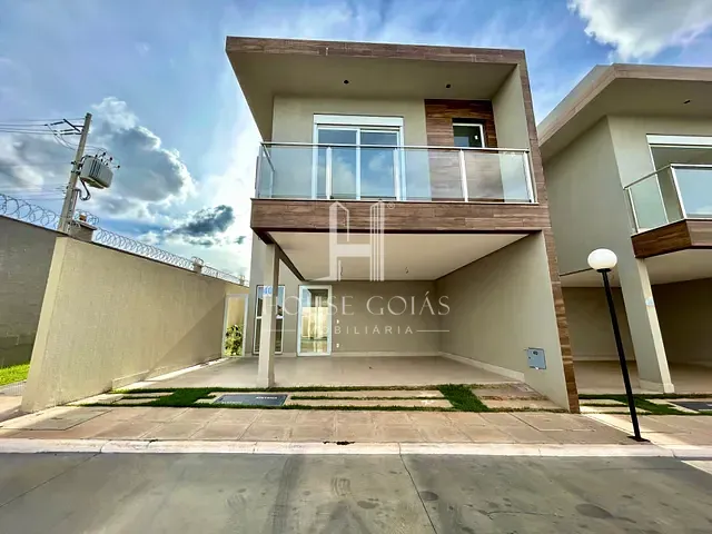 Casa com 245m² 4 quartos e 5 banheiros, à venda, no bairro Jardim Atlântico em Goiânia