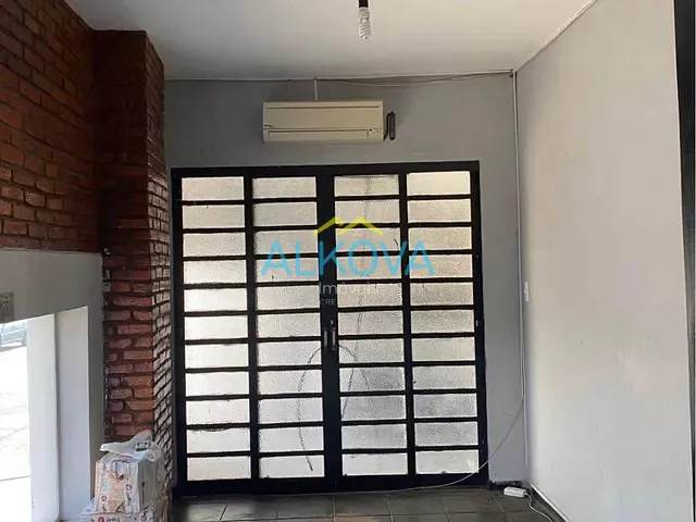 Casa com 250m² 2 quartos e 3 banheiros, à venda, no bairro Jardim Satélite em São José dos Campos