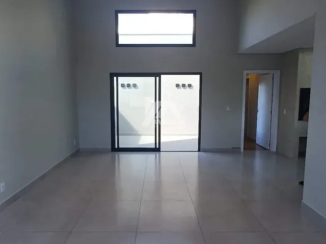Casa com 200m² 3 quartos e 2 banheiros, à venda, no bairro Jardim Carvalho em Ponta Grossa