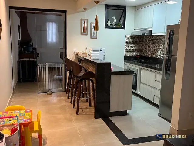 Casa 2 quartos e 2 banheiros, à venda, no bairro Parque Beatriz em Campinas