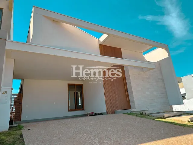 Casa com 363m² 3 quartos e 4 banheiros, à venda, no bairro Parque Brasil 500 em Paulínia