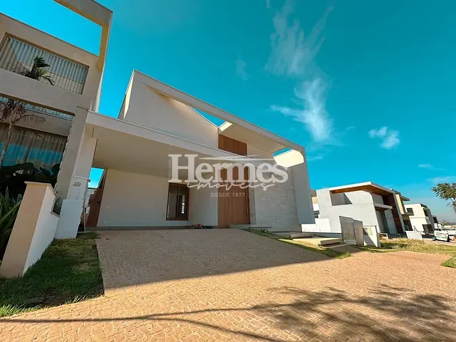 Casa com 363m² 3 quartos e 4 banheiros, à venda, no bairro Parque Brasil 500 em Paulínia