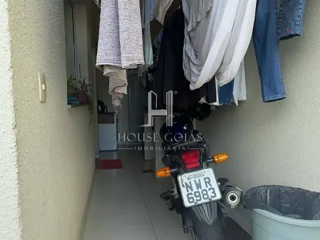 Casa 3 quartos e 2 banheiros, à venda, no bairro Setor Castelo Branco em Goiânia
