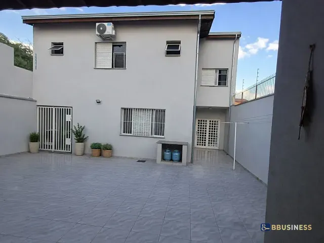 Casa 4 quartos e 5 banheiros, à venda, no bairro Parque Jambeiro em Campinas