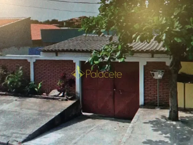 Casa com 250m² 3 quartos e 1 banheiro, à venda, no bairro Jardim Sonia Maria em Taubaté