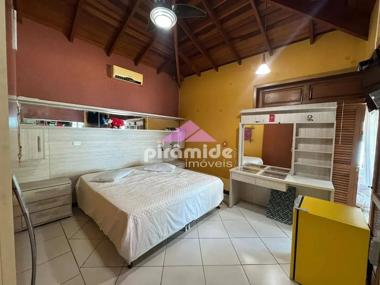 Casa, 4 quartos, 200 m² - Foto 14