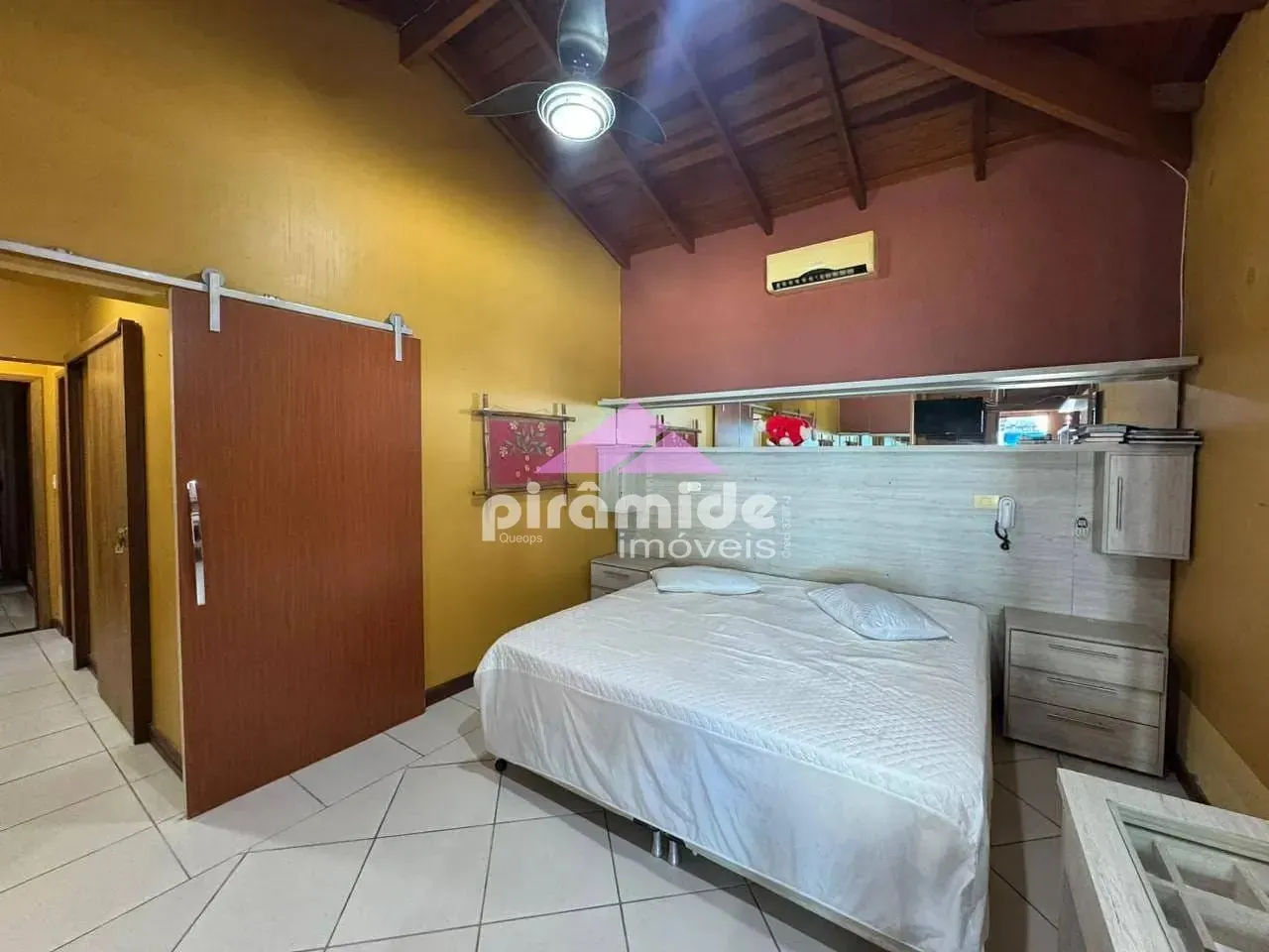 Casa, 4 quartos, 200 m² - Foto 15