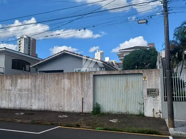 Casa 2 quartos e 1 banheiro, à venda, no bairro Oficinas em Ponta Grossa
