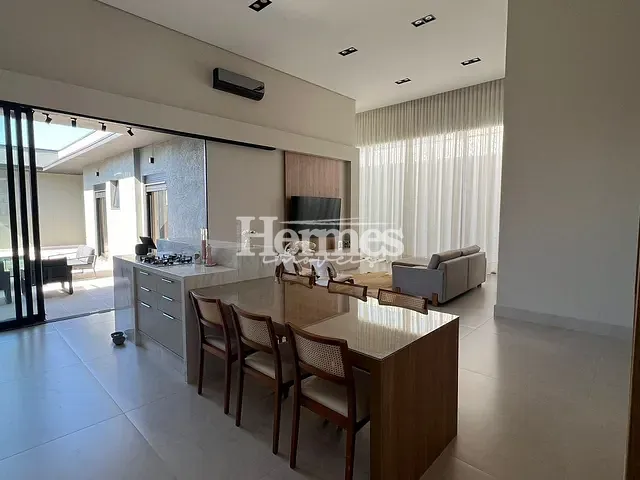 Casa com 374m² 3 quartos e 4 banheiros, à venda, no bairro Jardim América em Paulínia