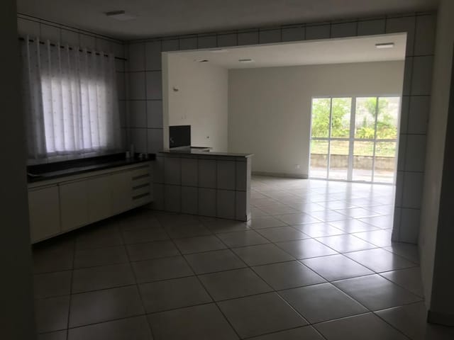 Casa com 504m² 2 quartos e 2 banheiros, à venda, no bairro Portal do Santa Paula em Cotia