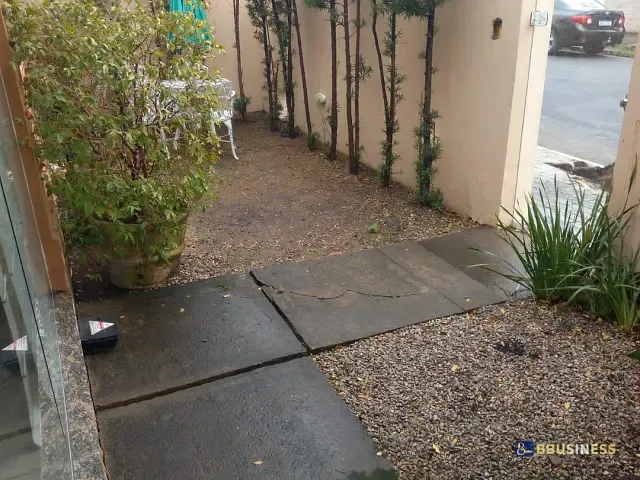 Casa com 360m² 4 quartos e 3 banheiros, à venda, no bairro Parque São Caetano em Campos dos Goytacazes