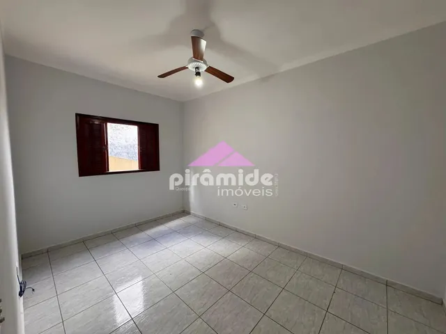 Casa com 144m² 2 quartos e 1 banheiro, à venda ou para alugar, no bairro Jardim Santa Luzia em São José Dos Campos