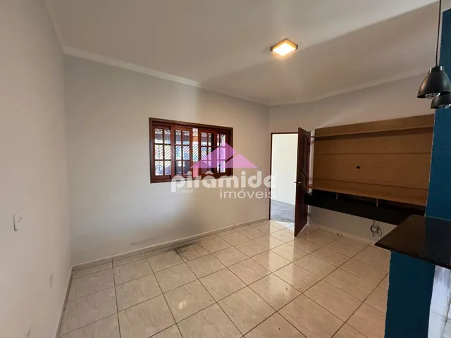 Casa com 144m² 2 quartos e 1 banheiro, à venda ou para alugar, no bairro Jardim Santa Luzia em São José Dos Campos