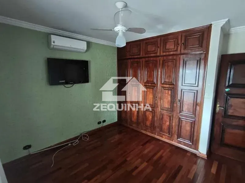 Casa, 4 quartos, 319 m² - Foto 12