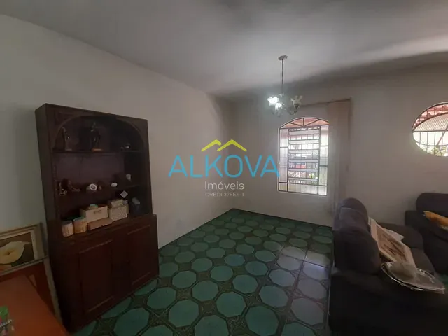 Casa com 250m² 3 quartos e 2 banheiros, à venda, no bairro Jardim Satélite em São José dos Campos