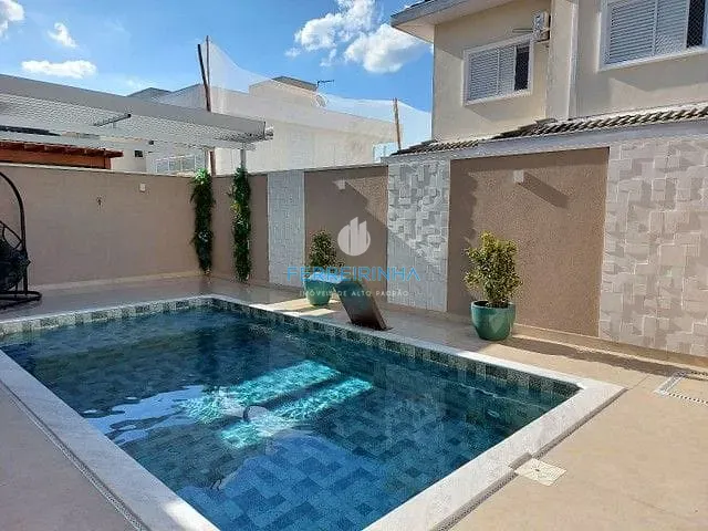 Casa com 250m² 4 quartos e 5 banheiros, à venda, no bairro Urbanova VII em São José dos Campos