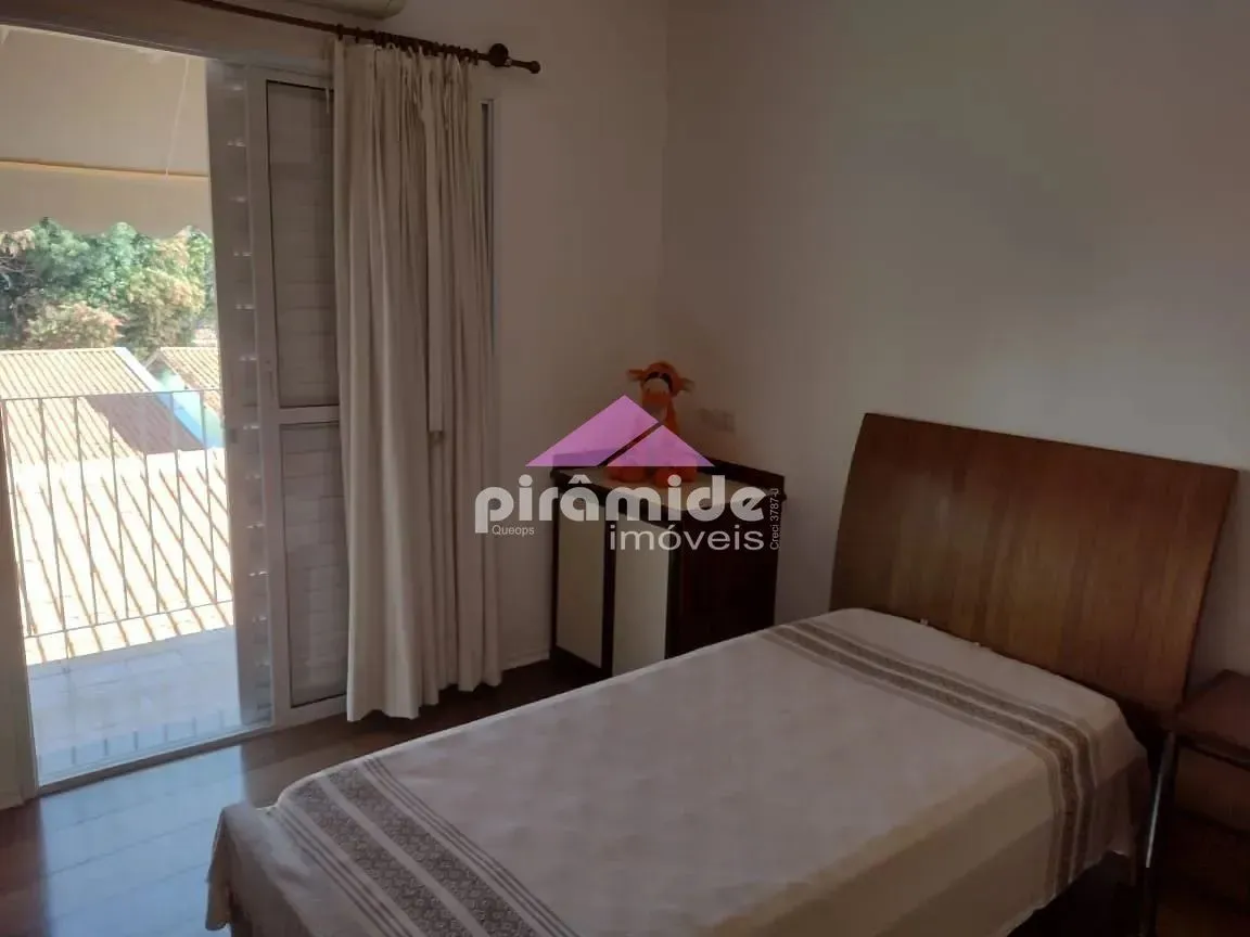 Casa, 3 quartos, 240 m² - Foto 8