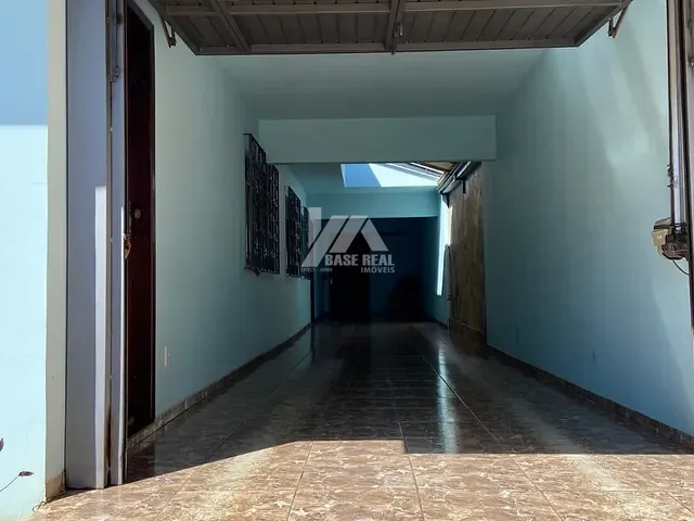 Casa 4 quartos e 4 banheiros, à venda, no bairro Contorno em Ponta Grossa
