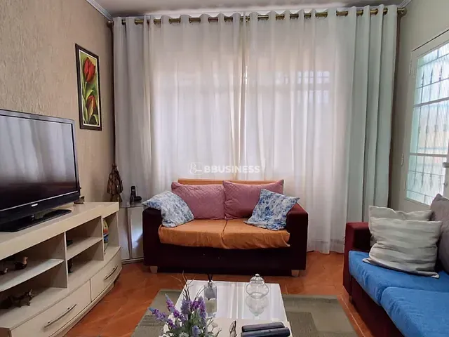 Casa 2 quartos e 2 banheiros, à venda, no bairro Santa Maria em São Caetano do Sul