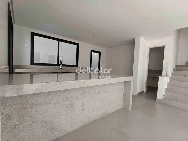 Casa com 231m² 3 quartos e 3 banheiros, à venda, no bairro Planalto em Belo Horizonte