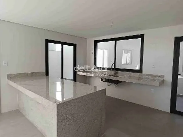 Casa com 231m² 3 quartos e 3 banheiros, à venda, no bairro Planalto em Belo Horizonte