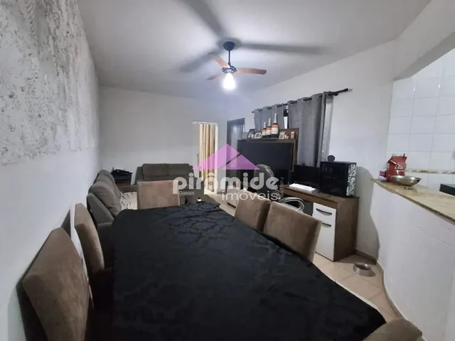 Casa com 10m² 3 quartos e 1 banheiro, para alugar, no bairro Morro do Algodão em Caraguatatuba