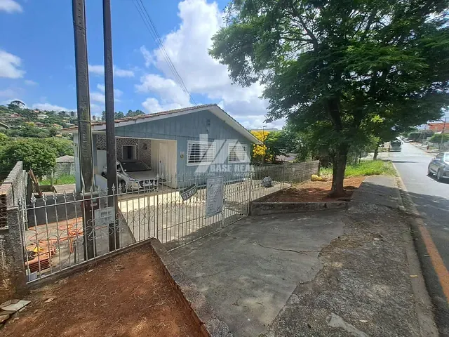 Casa 3 quartos e 2 banheiros, à venda, no bairro Chapada em Ponta Grossa