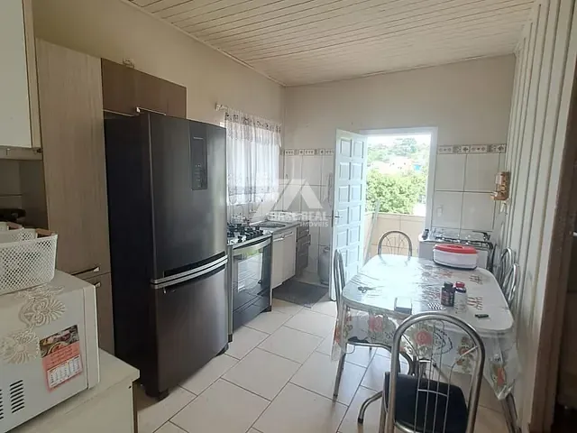 Casa 3 quartos e 2 banheiros, à venda, no bairro Chapada em Ponta Grossa