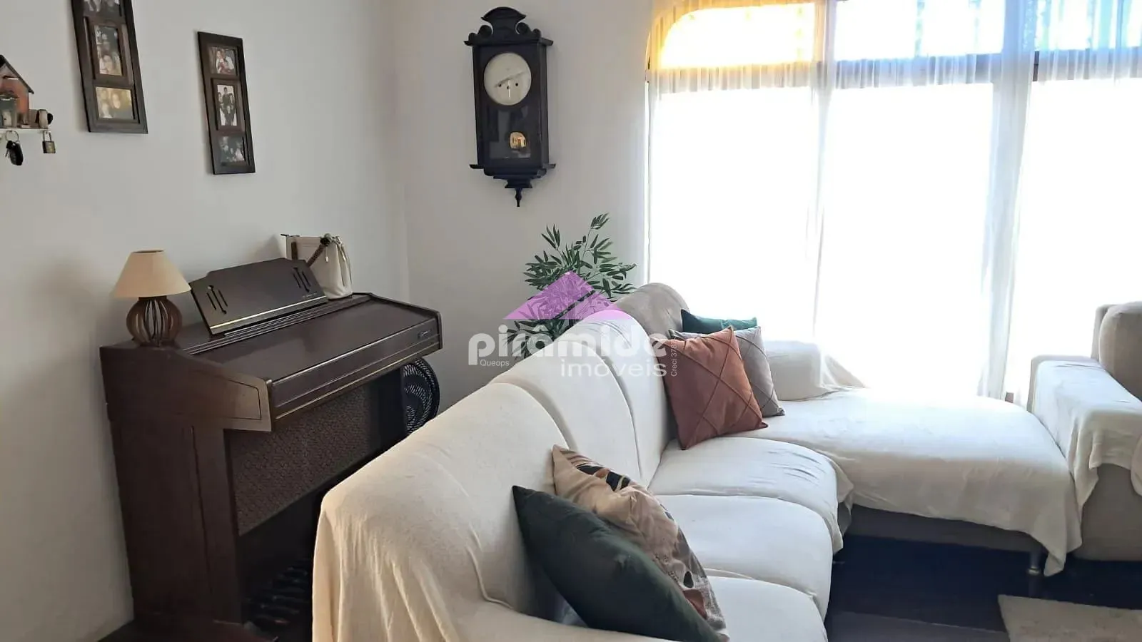 Casa, 4 quartos, 275 m² - Foto 2