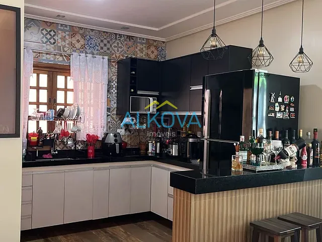 Casa 2 quartos e 2 banheiros, à venda, no bairro Jardim Terras de Santa Helena em Jacareí