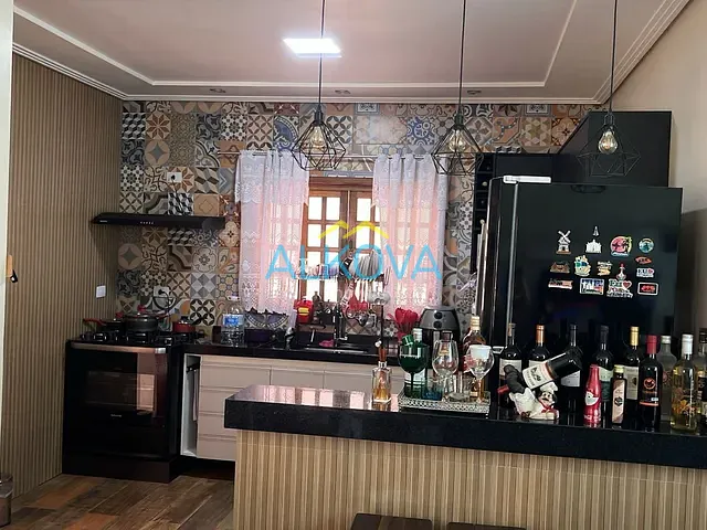 Casa 2 quartos e 2 banheiros, à venda, no bairro Jardim Terras de Santa Helena em Jacareí