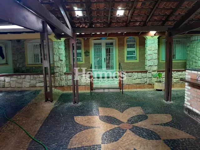 Casa com 305m² 3 quartos e 5 banheiros, à venda, no bairro Jardim Fortaleza em Paulínia