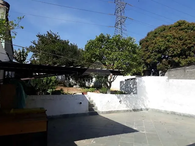 Casa com 500m² 6 quartos e 4 banheiros, à venda, no bairro Vila Assis Brasil em Mauá