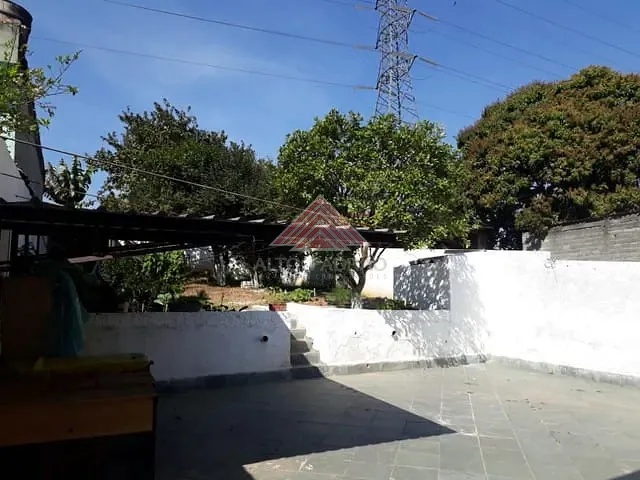 Casa com 500m² 6 quartos e 4 banheiros, à venda, no bairro Vila Assis Brasil em Mauá