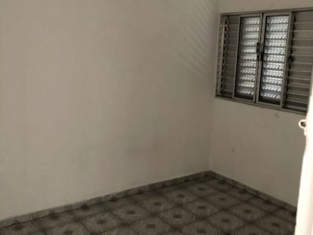 Casa com 300m² 5 quartos e 7 banheiros, à venda, no bairro Jardim das Flores em Osasco