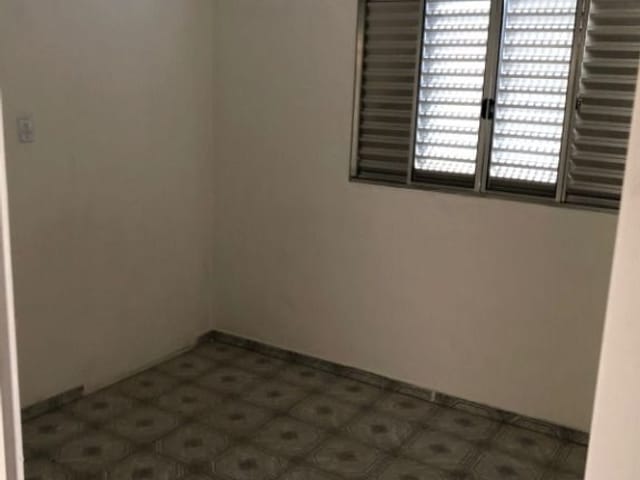 Casa com 300m² 5 quartos e 7 banheiros, à venda, no bairro Jardim das Flores em Osasco