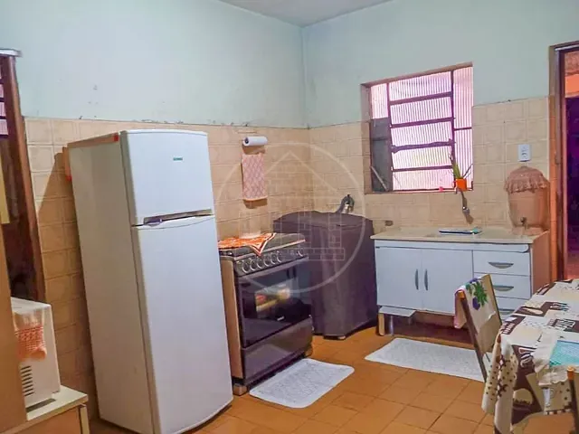 Casa com 200m² 2 quartos e 2 banheiros, à venda, no bairro Jardim Maria Fernandes em São Paulo