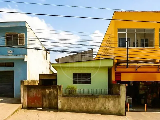 Casa com 200m² 2 quartos e 2 banheiros, à venda, no bairro Jardim Maria Fernandes em São Paulo