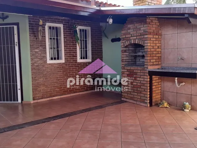 Casa com 10m² 2 quartos e 2 banheiros, à venda, no bairro Porto Novo em Caraguatatuba