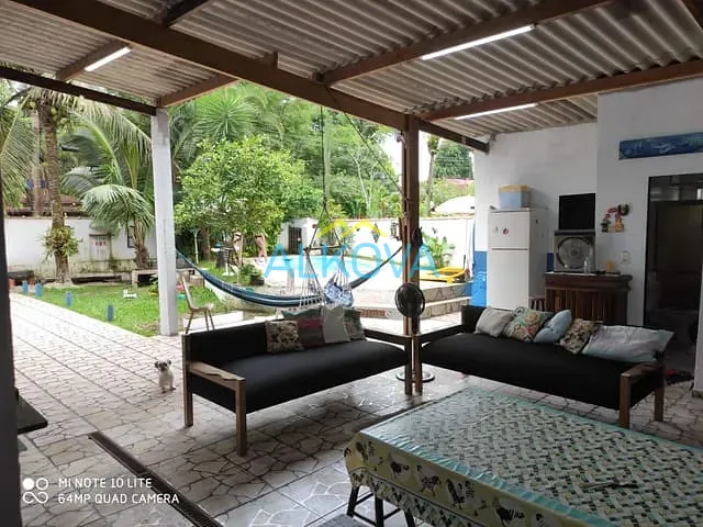 Casa com 380m² 2 quartos e 2 banheiros, à venda, no bairro Massaguaçu em Caraguatatuba