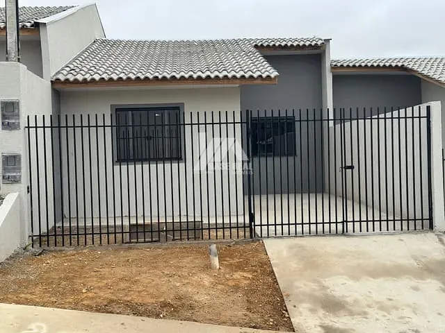 Casa 2 quartos e 1 banheiro, à venda, no bairro Contorno em Ponta Grossa