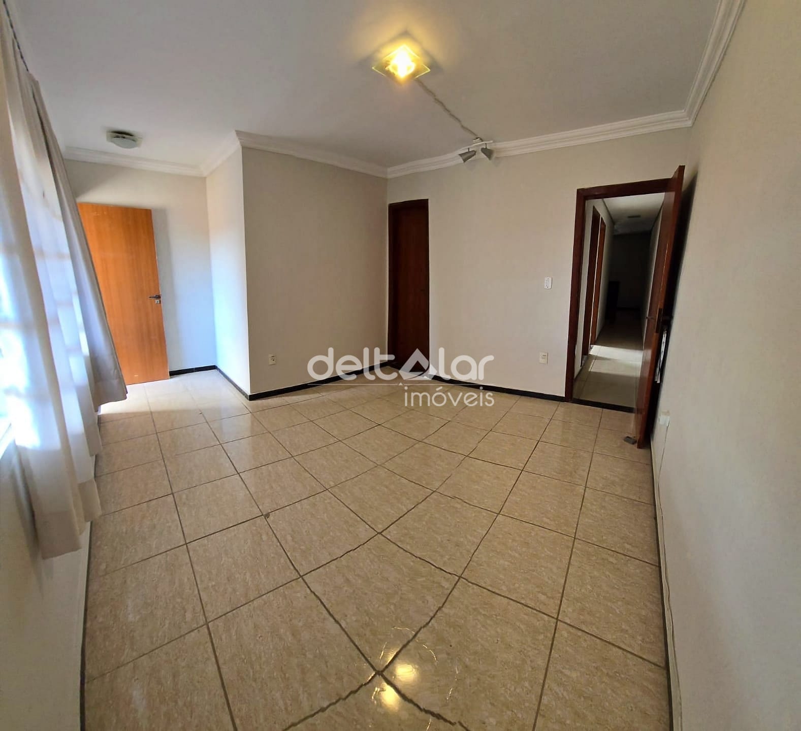 Casa para alugar com 4 quartos, 195m² - Foto 3