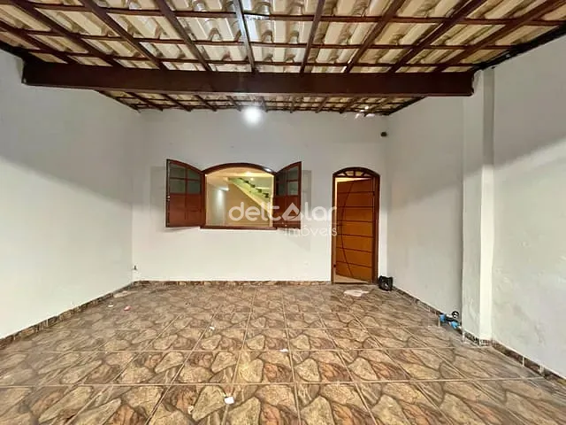 Casa com 195m² 4 quartos e 3 banheiros, para alugar, no bairro Floramar em Belo Horizonte